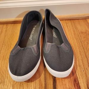 Rockland Gray Canvas Slip On Flats 6.5